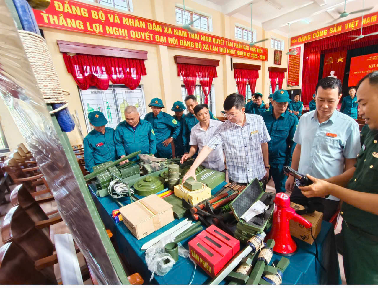 BAN CHỈ HUY QUÂN SỰ XÃ NAM THÁI NINH KHAI MẠC HUẤN LUYỆN DÂN QUÂN CƠ ĐỘNG, DÂN QUÂN TẠI CHỖ NĂM 2026