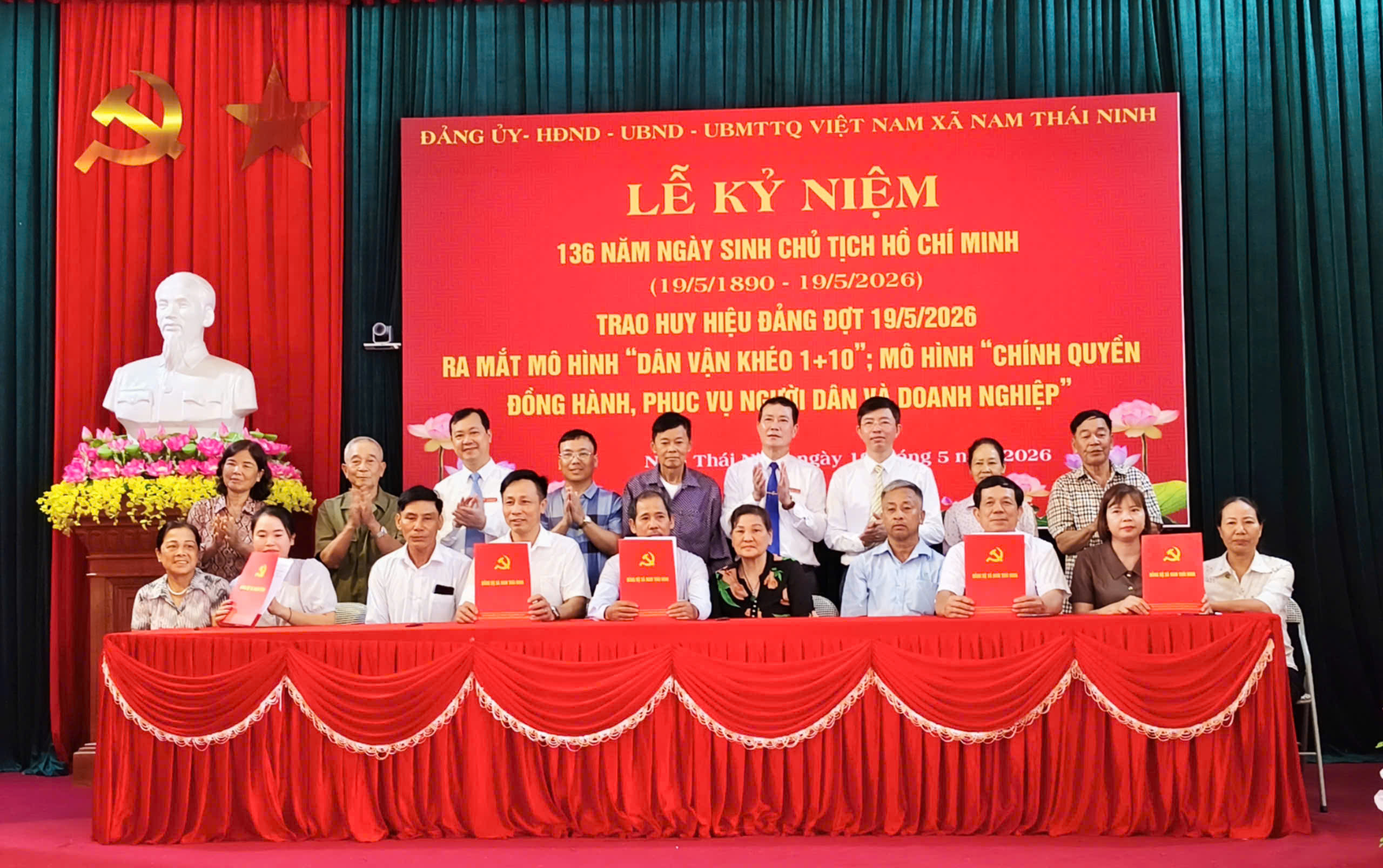 TRỂN KHAI MÔ HÌNH “DÂN VẬN KHÉO 1+10” TẠI ĐẢNG BỘ XÃ NAM THÁI NINH