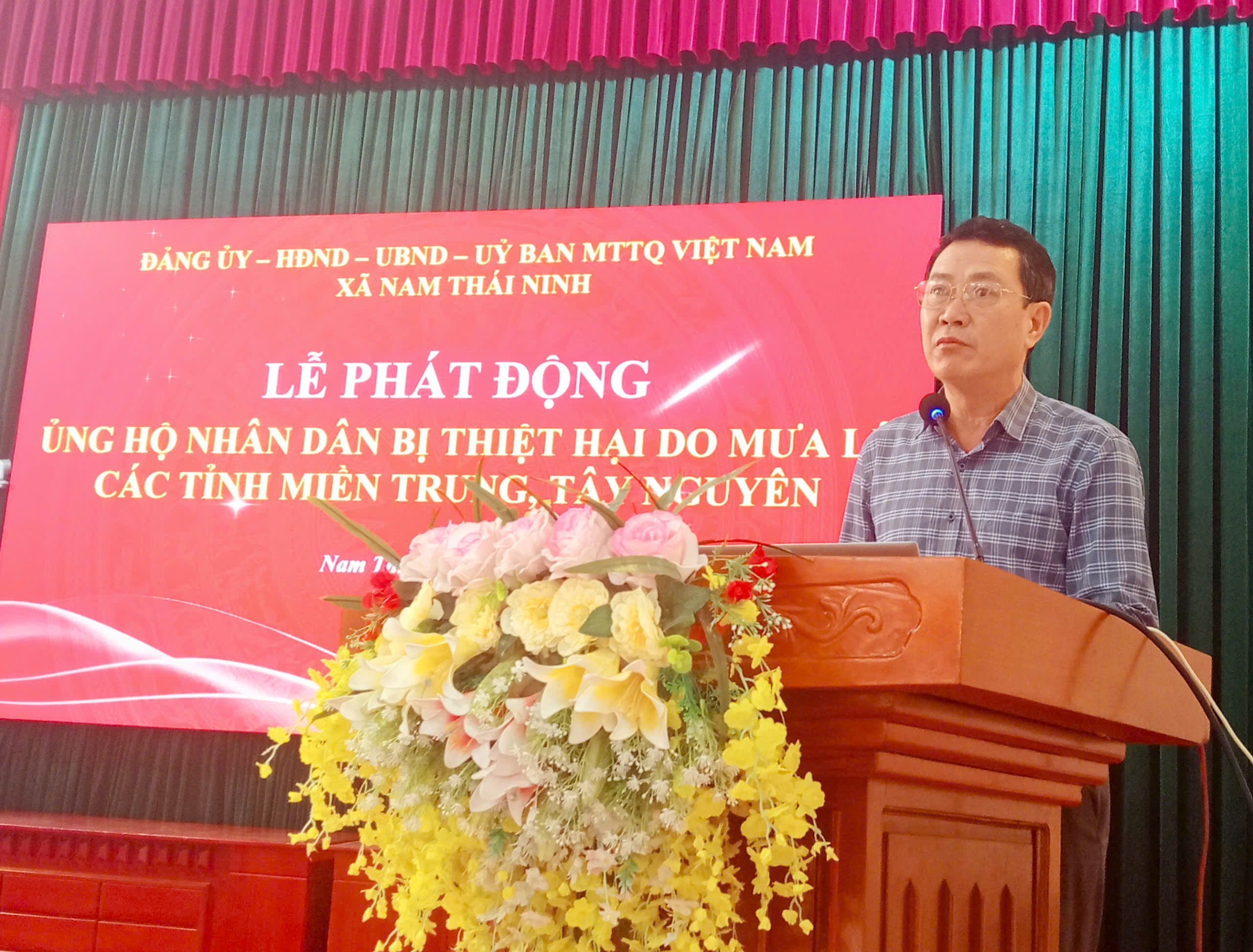 ỦY BAN MẶT TRẬN TỔ QUỐC VIỆT NAM  XÃ NAM THÁI NINH PHÁT ĐỘNG ỦNG HỘ ĐỒNG BÀO MIỀN TRUNG, TÂY NGUYÊN BỊ THIỆT HẠI DO MƯA LŨ