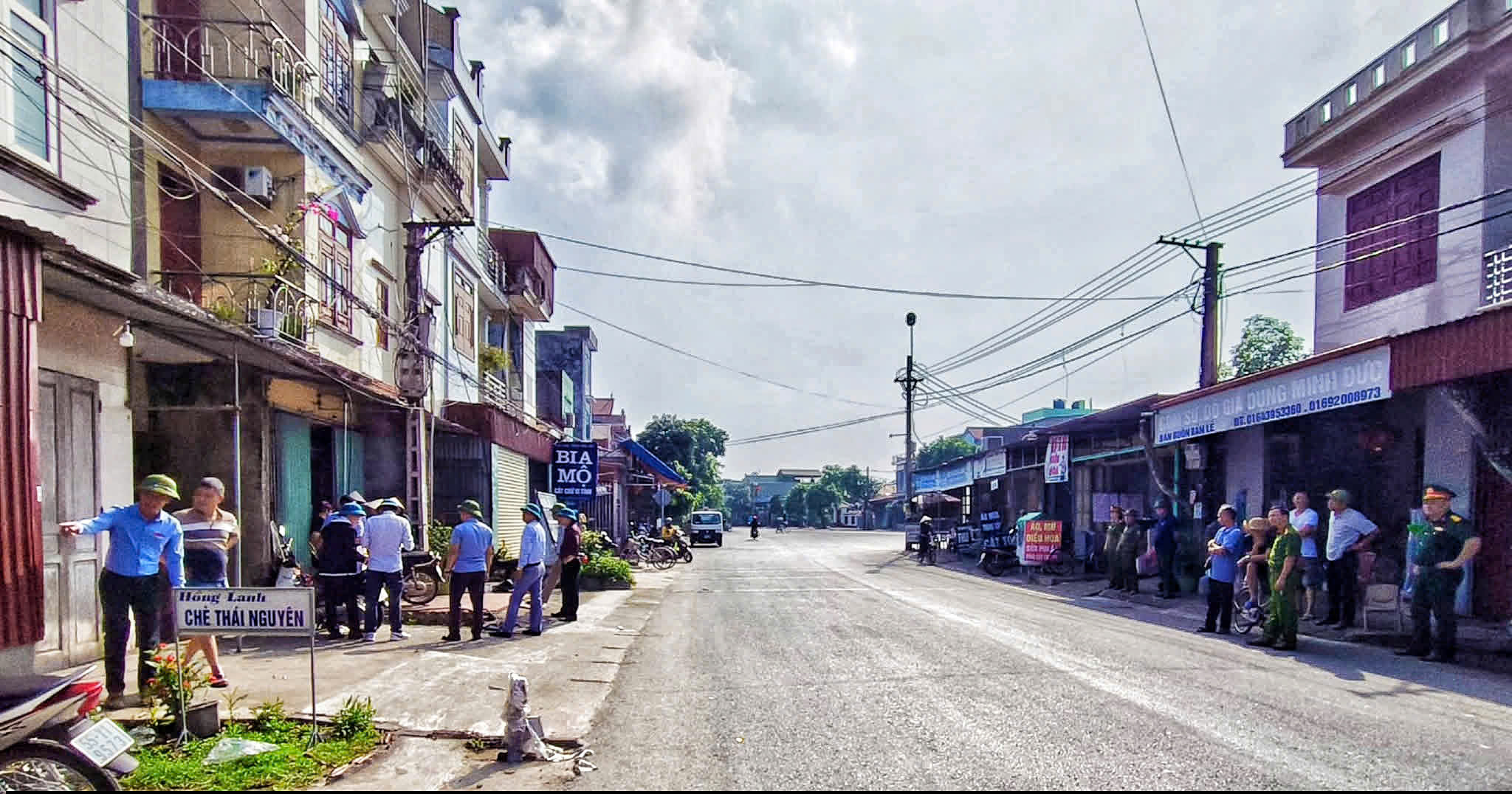XÃ NAM THÁI NINH QUYẾT LIỆT RA QUÂN LẬP LẠI TRẬT TỰ HÀNH LANG GIAO THÔNG, TẠO CHUYỂN BIẾN TÍCH CỰC BƯỚC ĐẦU