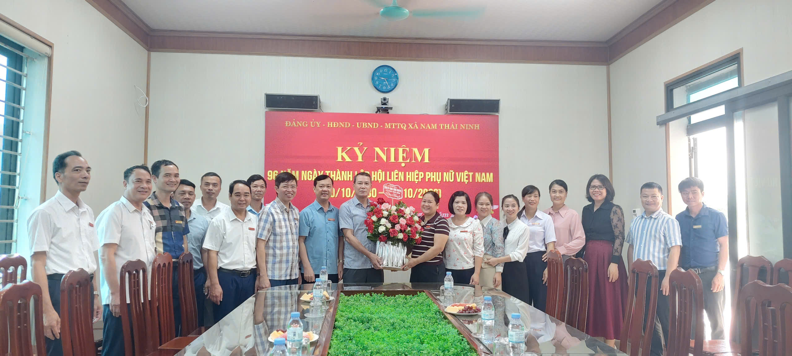 LÃNH ĐẠO XÃ NAM THÁI NINH CHÚC MỪNG HỘI LIÊN HIỆP PHỤ NỮ XÃ NHÂN NGÀY PHỤ NỮ VIỆT NAM 20/10/2026