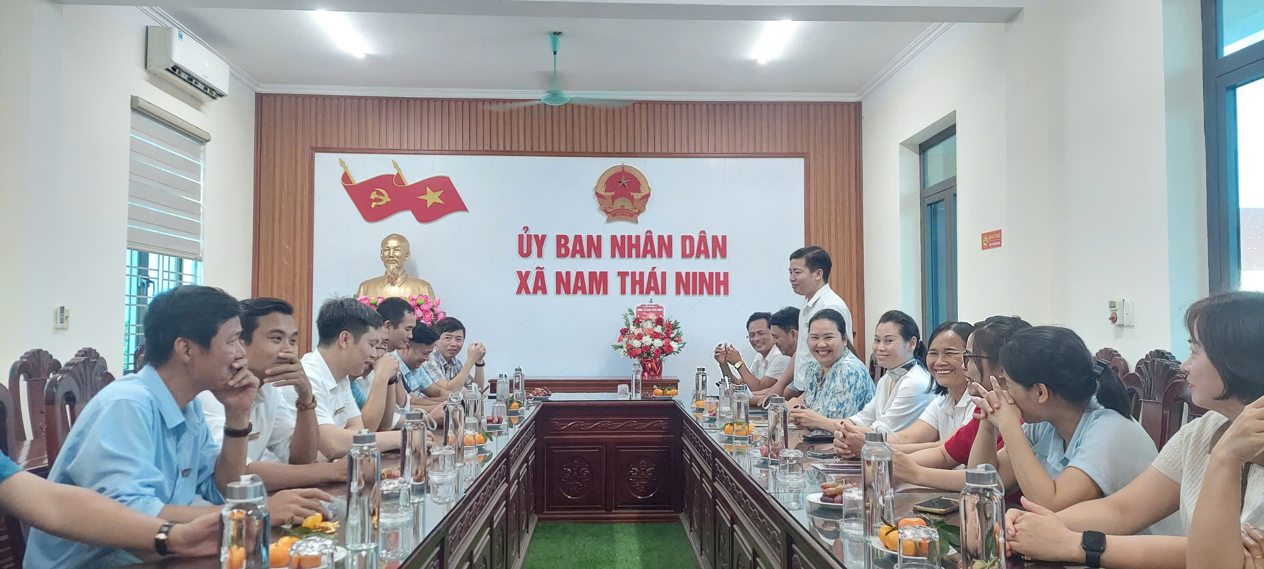 UBND XÃ NAM THÁI NINH GẶP MẶT KỶ NIỆM NGÀY PHỤ NỮ VIỆT NAM 20/10